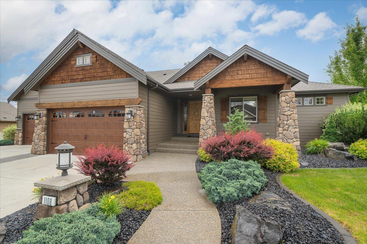 1108 N River Ridge Blvd