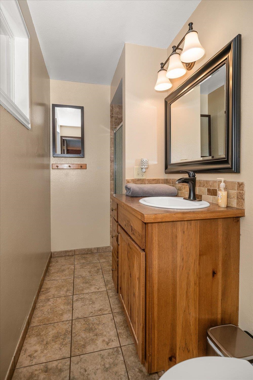 22221 N North Glen Ct