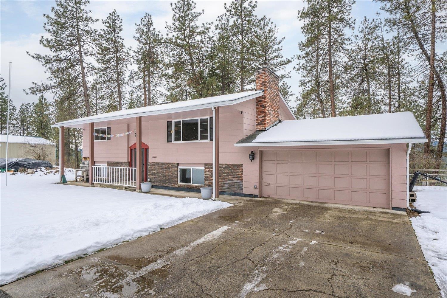 22221 N North Glen Ct