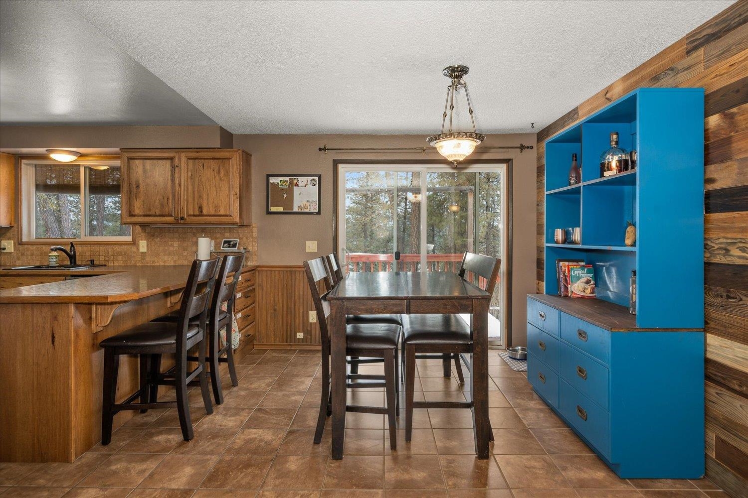 22221 N North Glen Ct