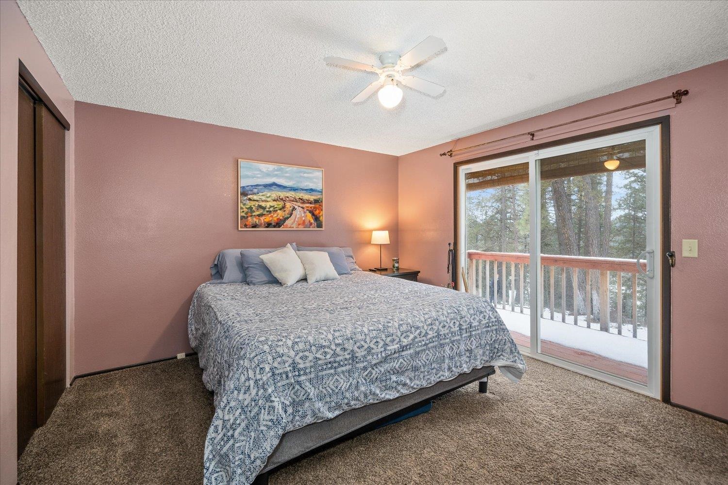 22221 N North Glen Ct