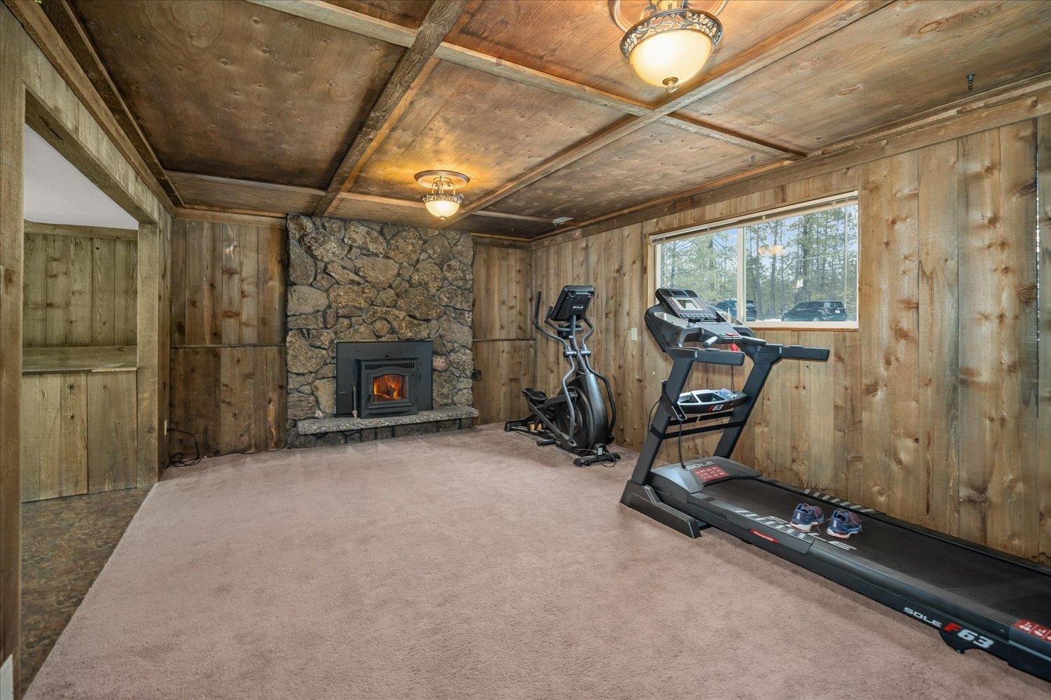 22221 N North Glen Ct