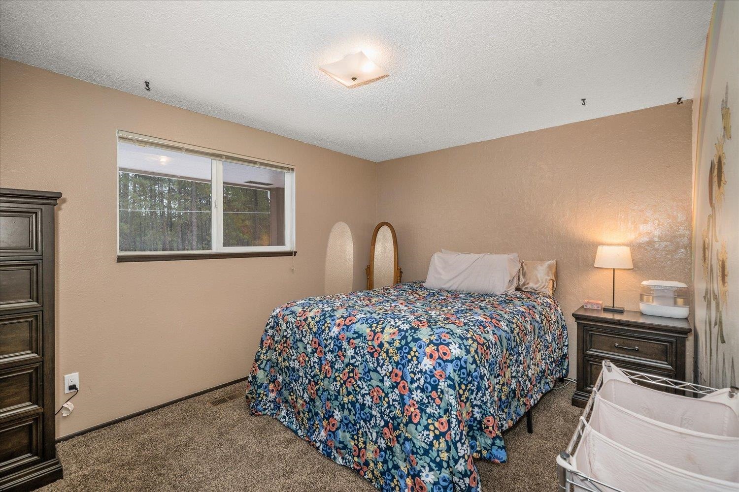 22221 N North Glen Ct