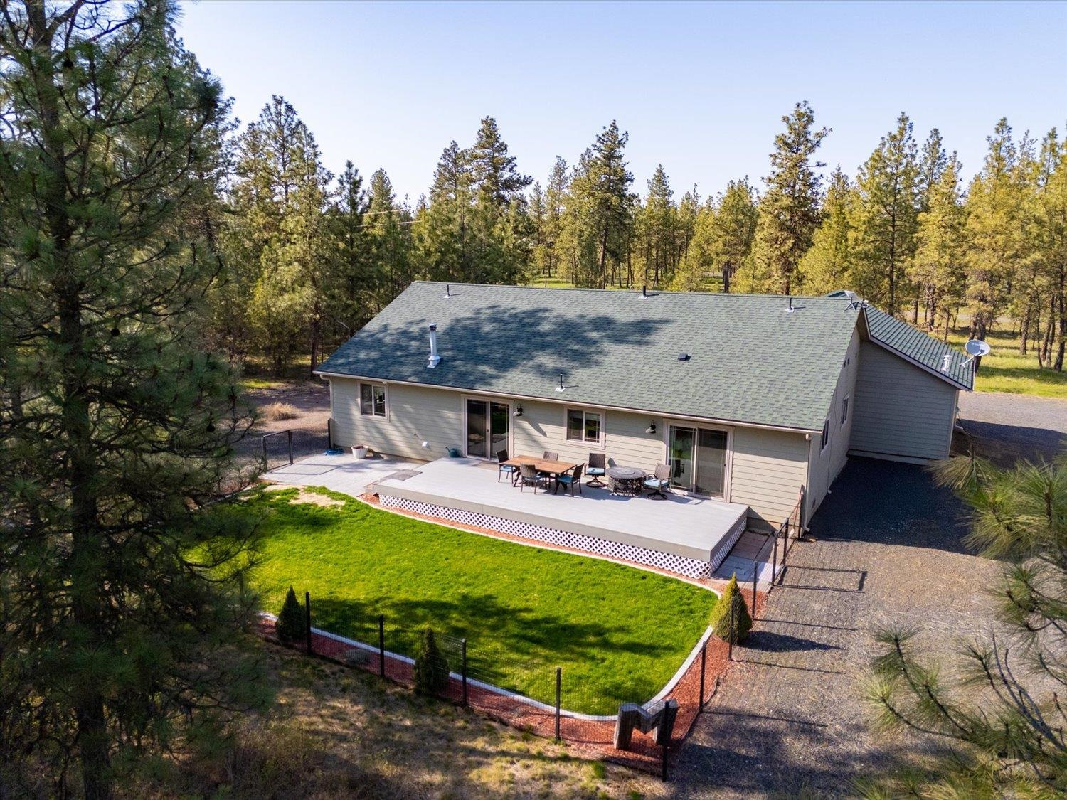 18008 S Hanson Pond Ln