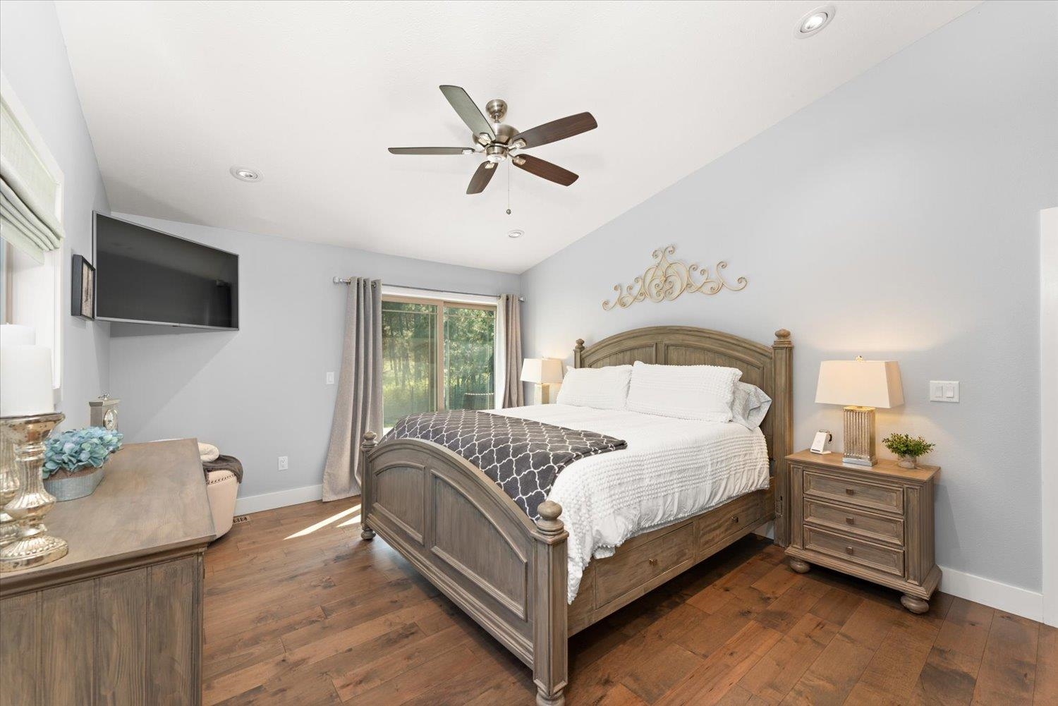 18008 S Hanson Pond Ln