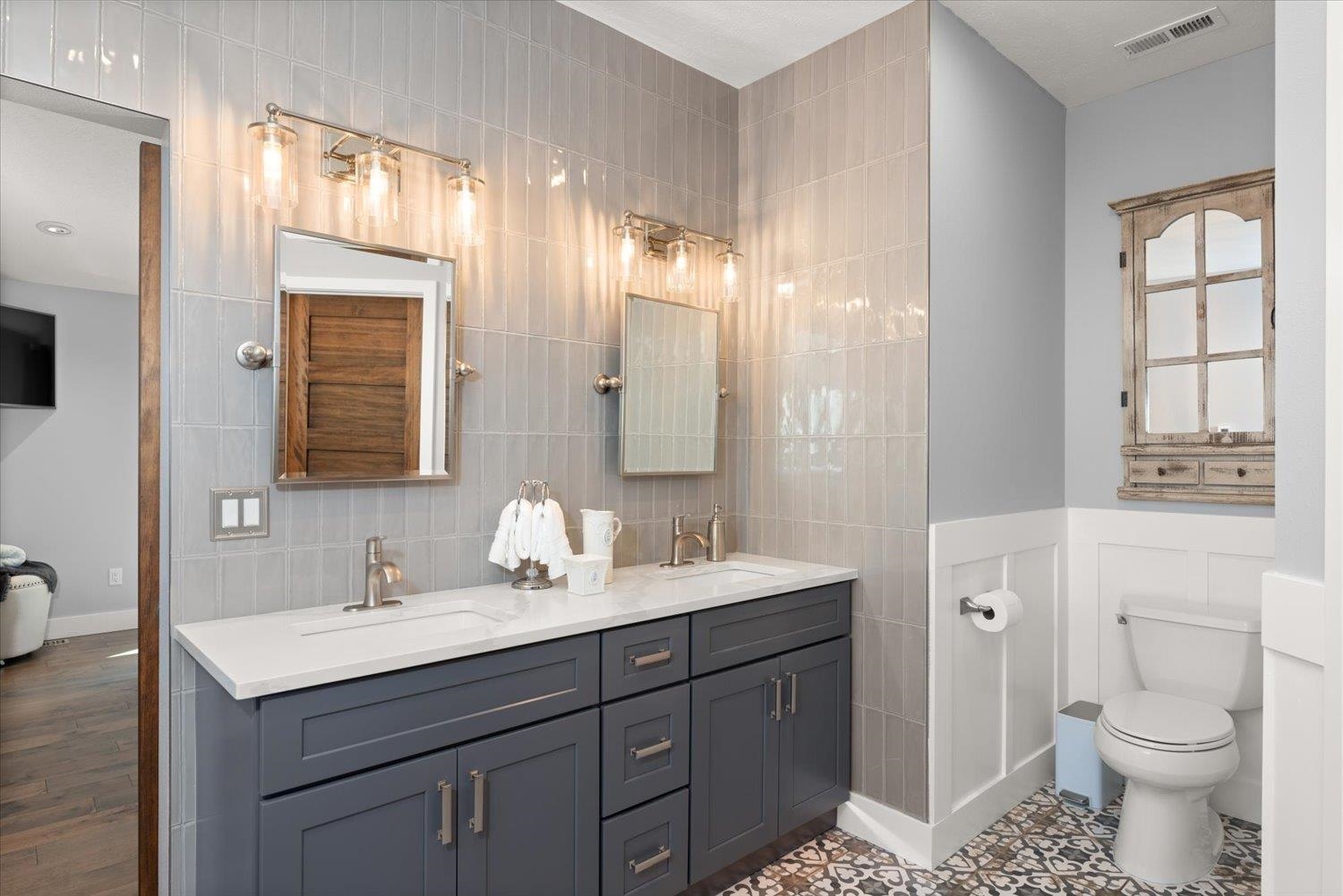 18008 S Hanson Pond Ln