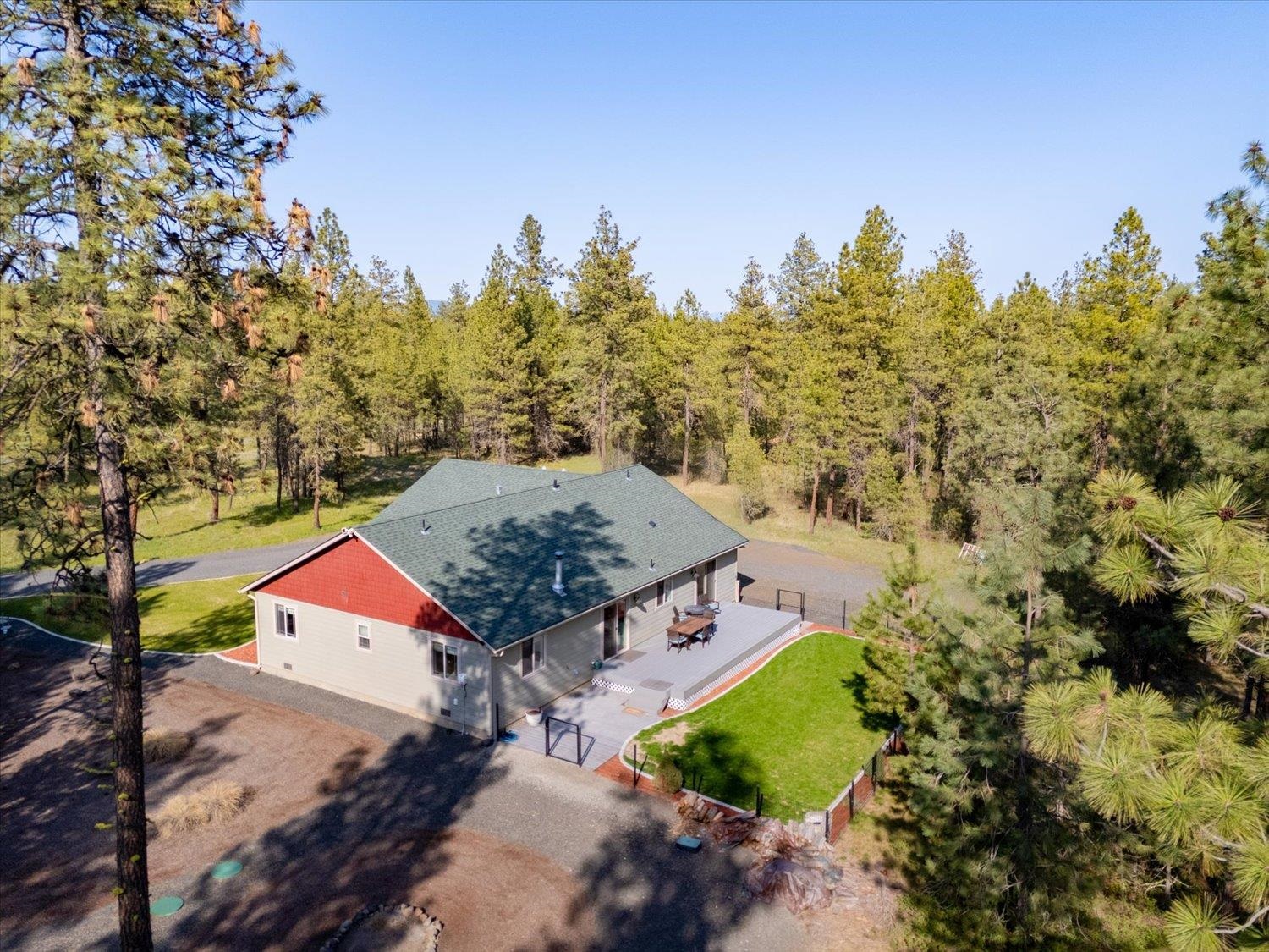 18008 S Hanson Pond Ln