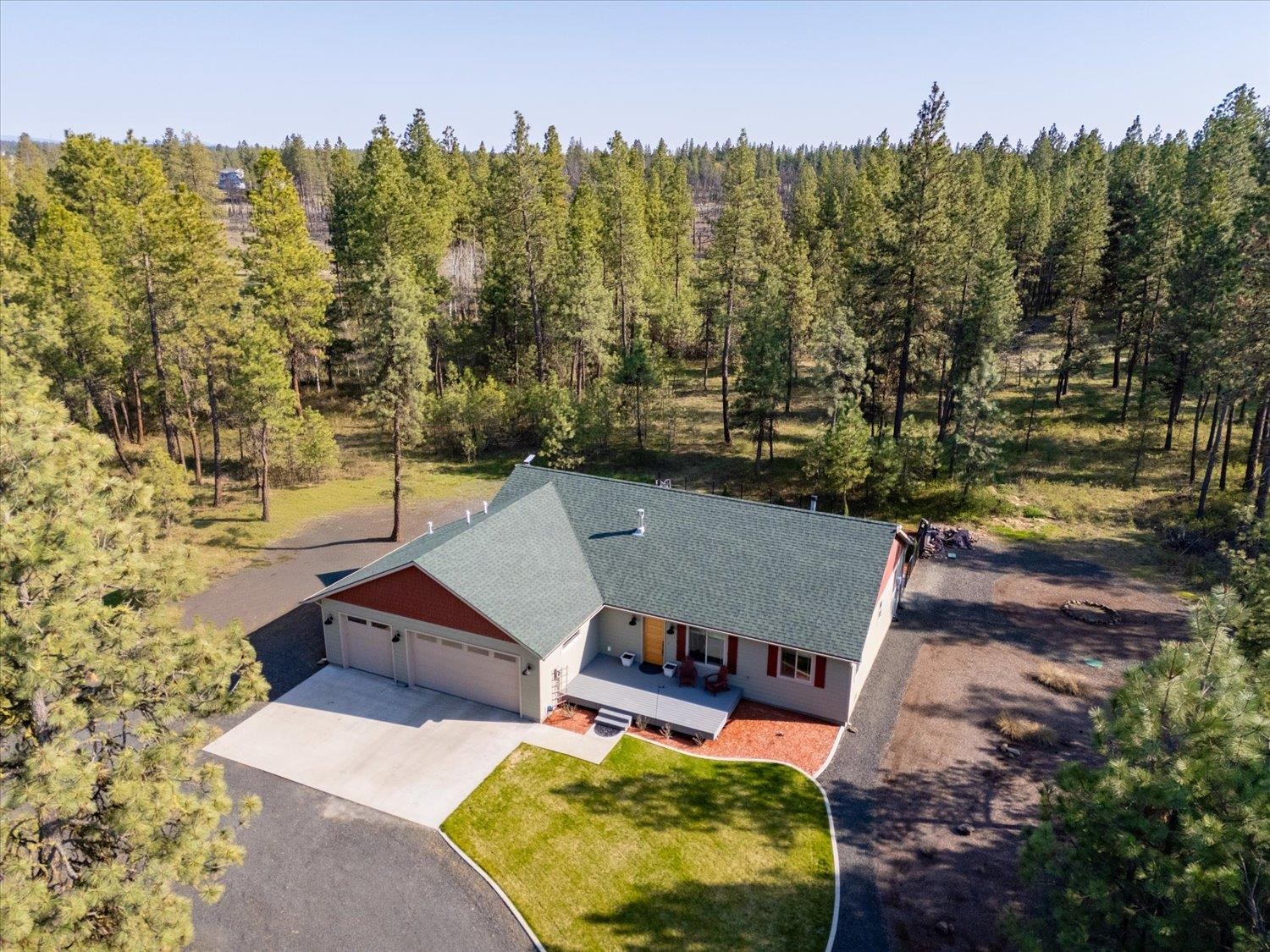 18008 S Hanson Pond Ln