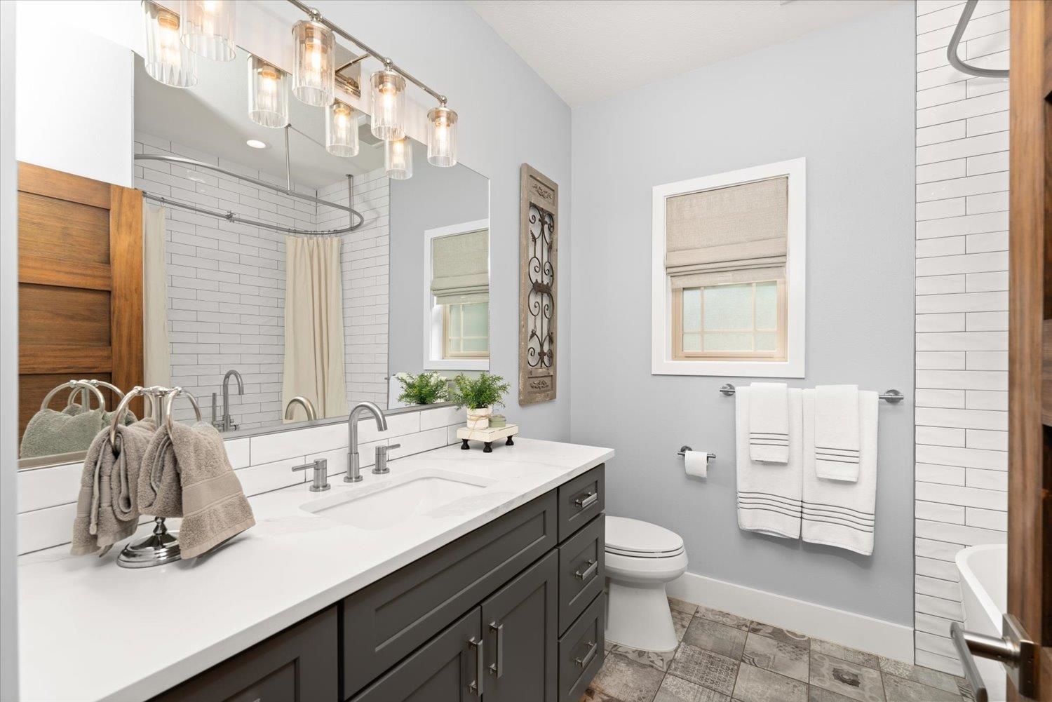 18008 S Hanson Pond Ln