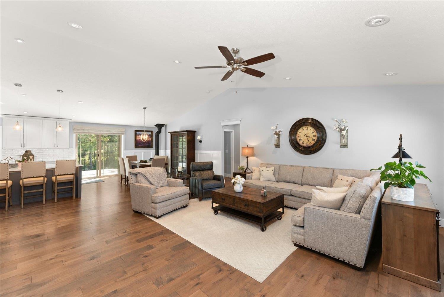 18008 S Hanson Pond Ln