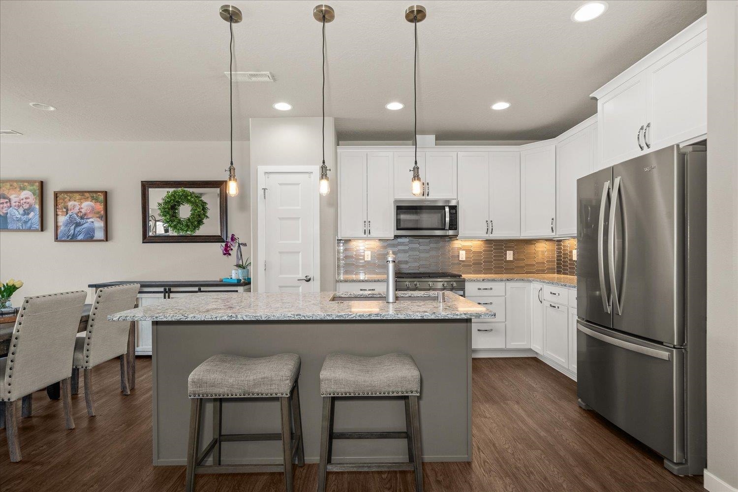 2368 W Centennial Pl