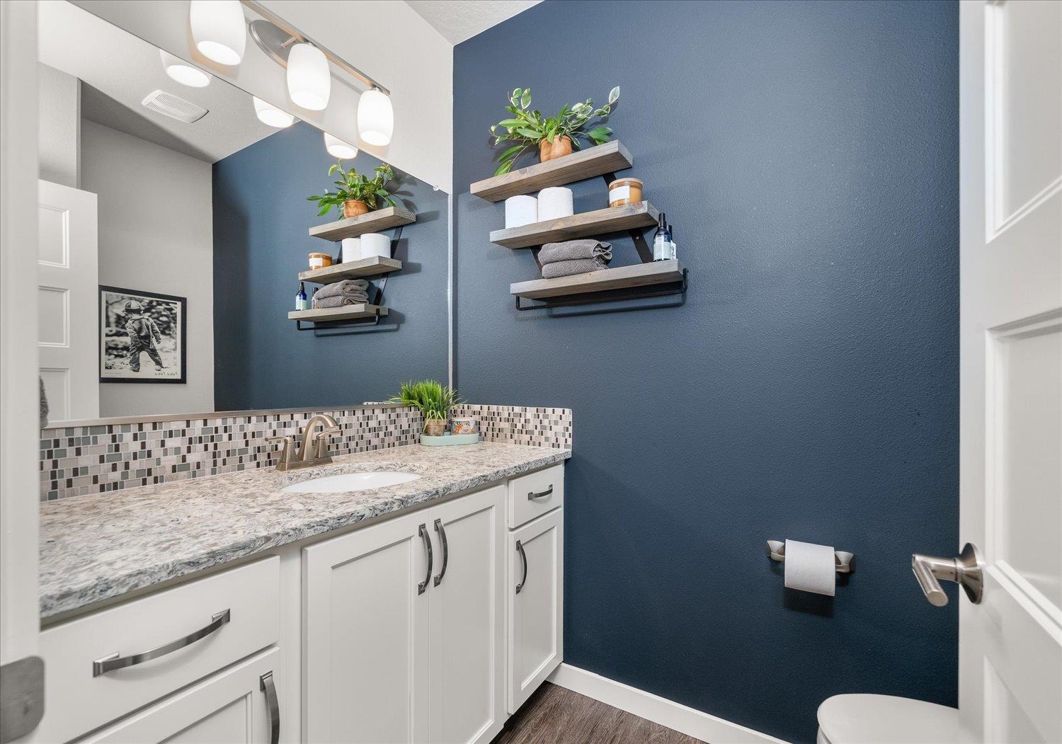 2368 W Centennial Pl