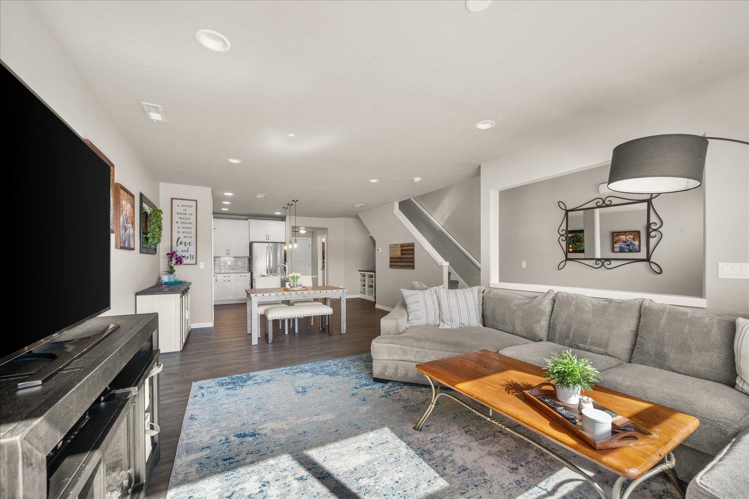 2368 W Centennial Pl