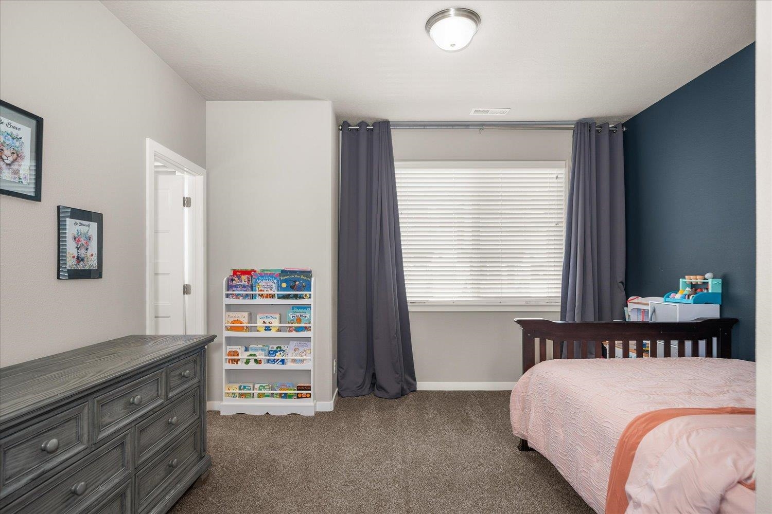 2368 W Centennial Pl