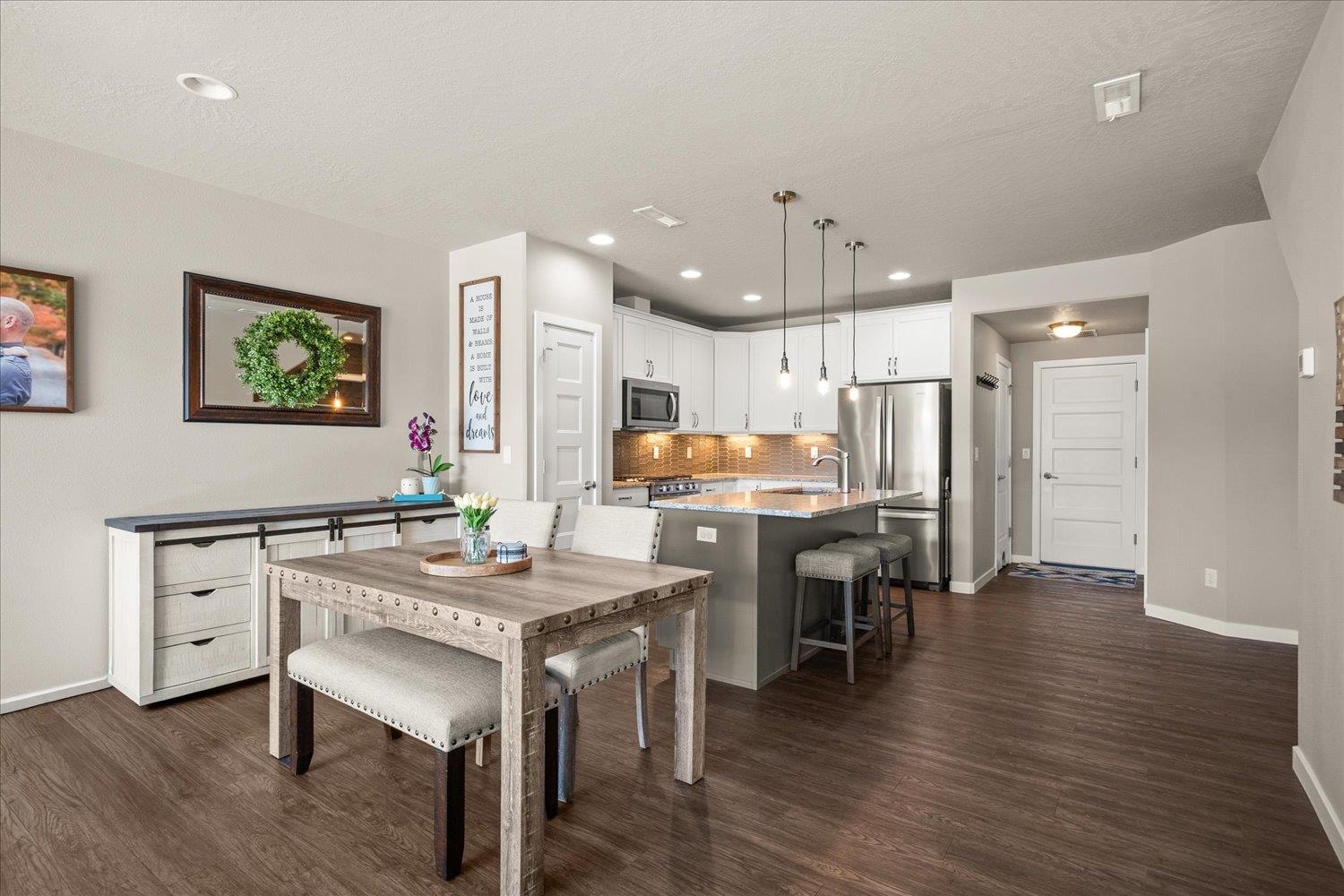 2368 W Centennial Pl