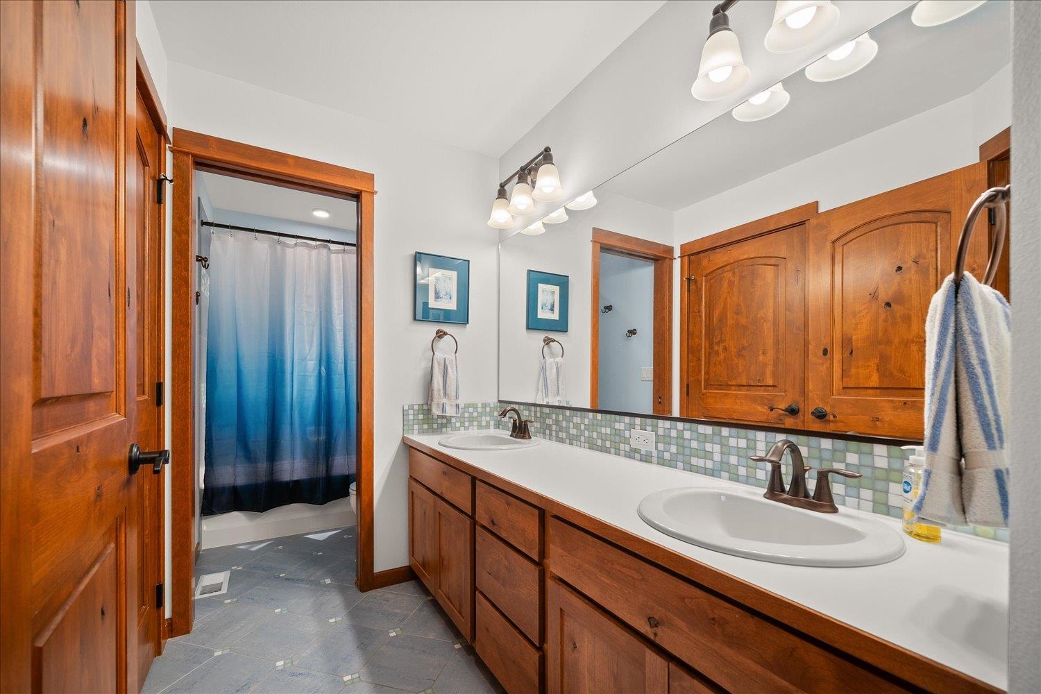 1920 S Dusk Ln