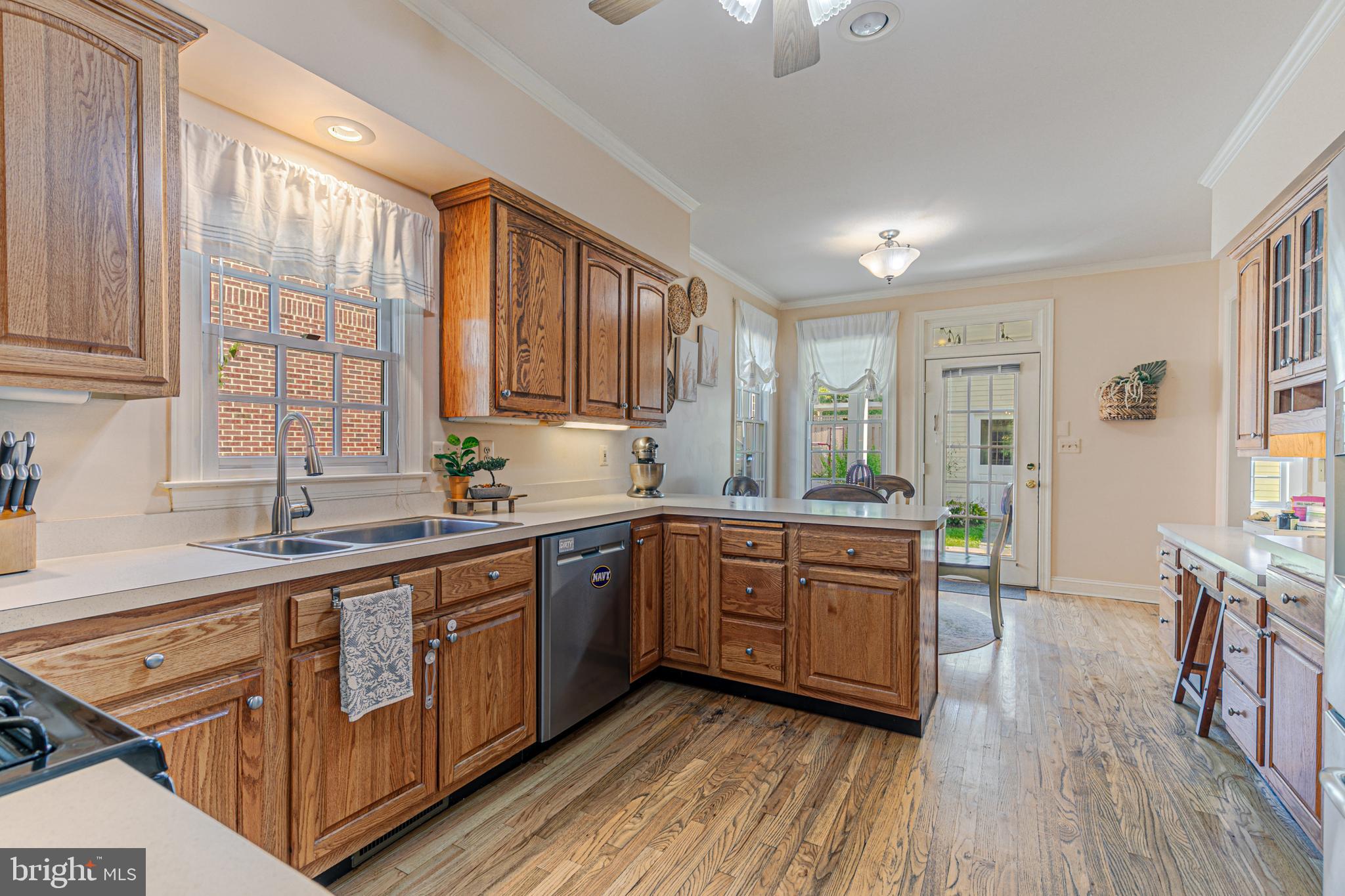 10 Memorial Dr NW