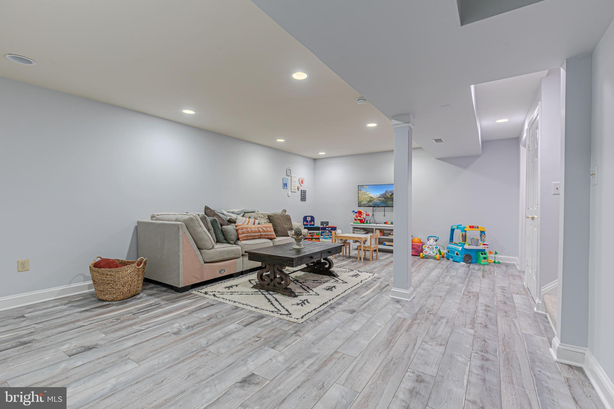 10 Memorial Dr NW