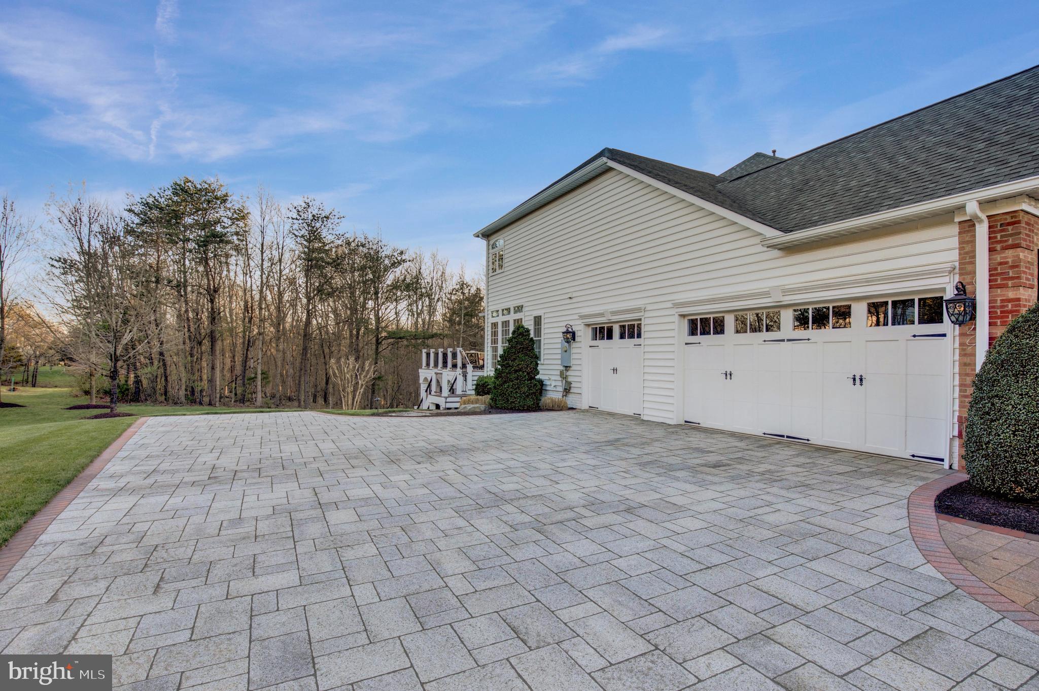 42503 Equine Trail Ct