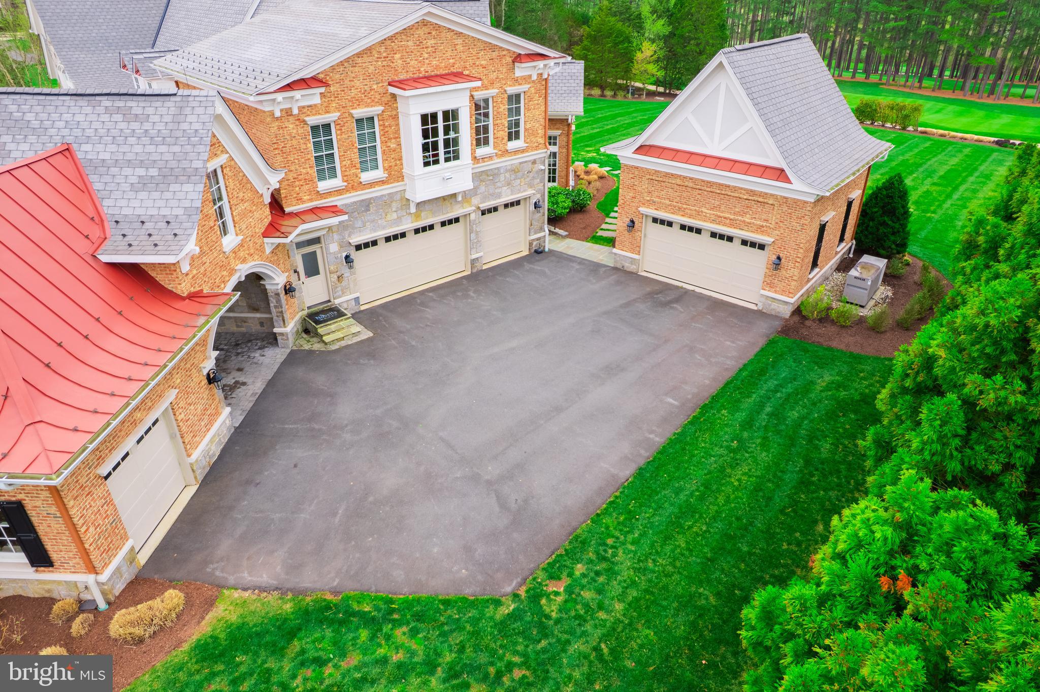 22577 Creighton Farms Dr