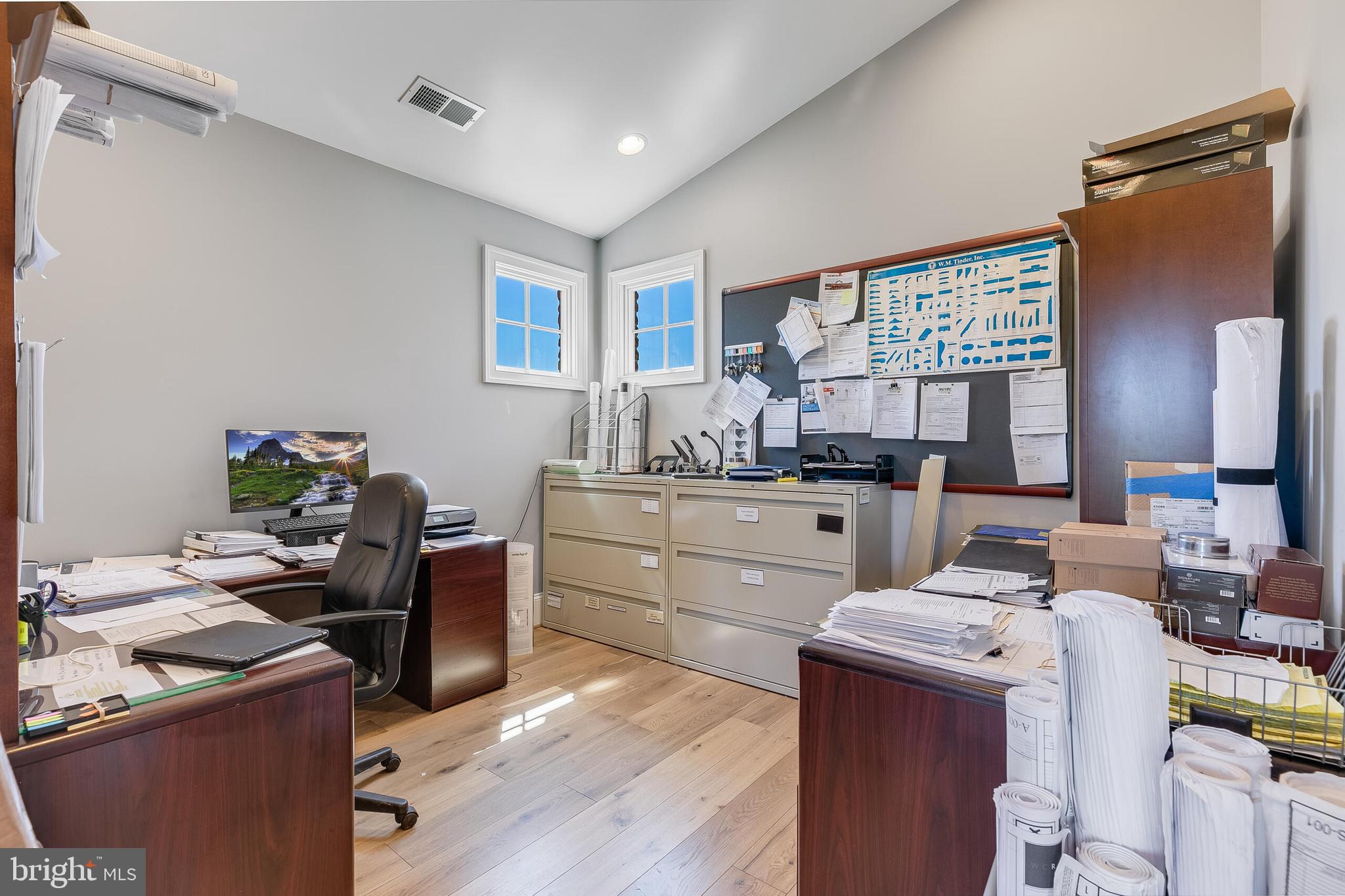 22577 Creighton Farms Dr