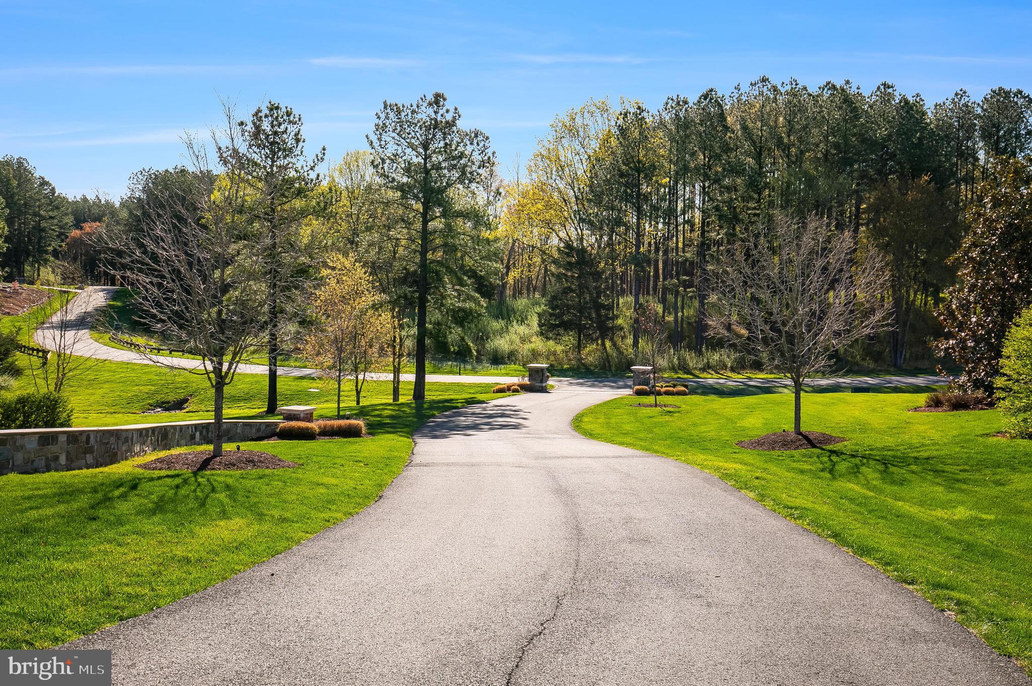 22577 Creighton Farms Dr