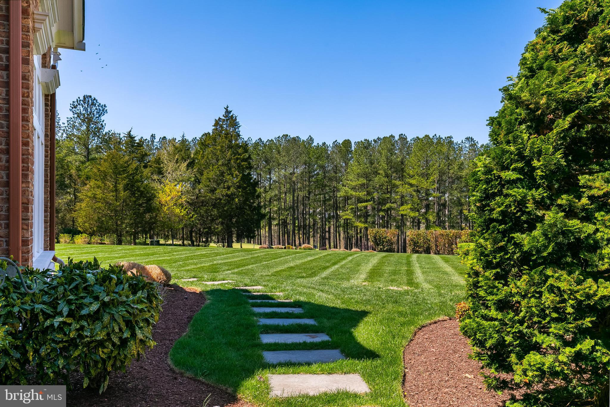 22577 Creighton Farms Dr