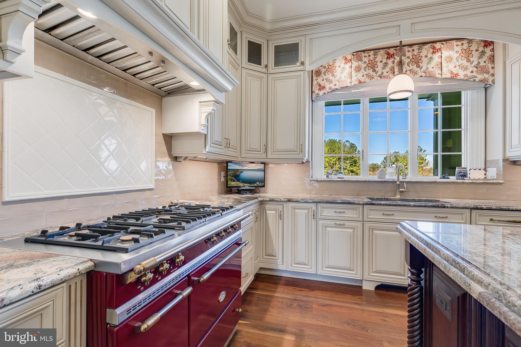 22577 Creighton Farms Dr