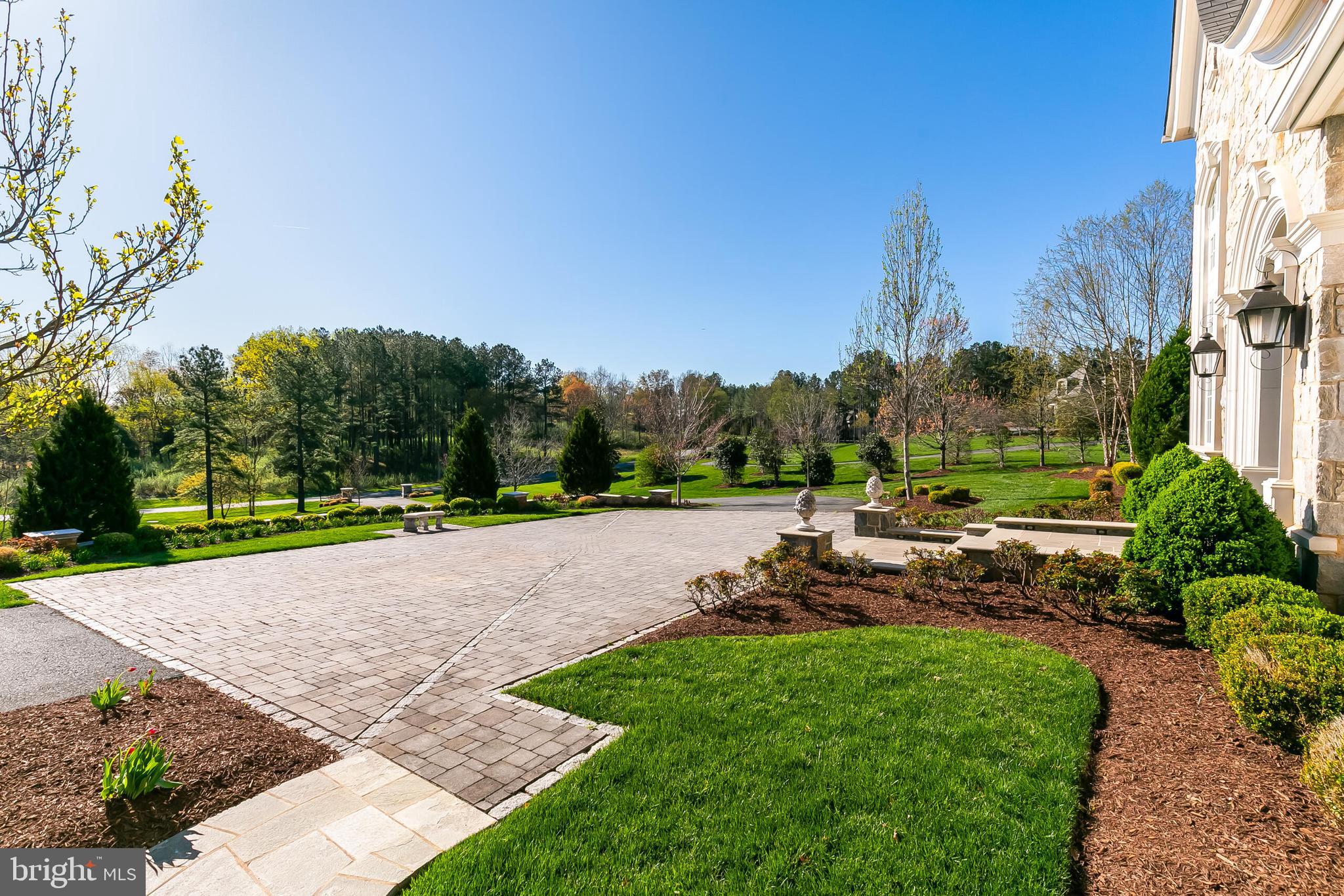 22577 Creighton Farms Dr