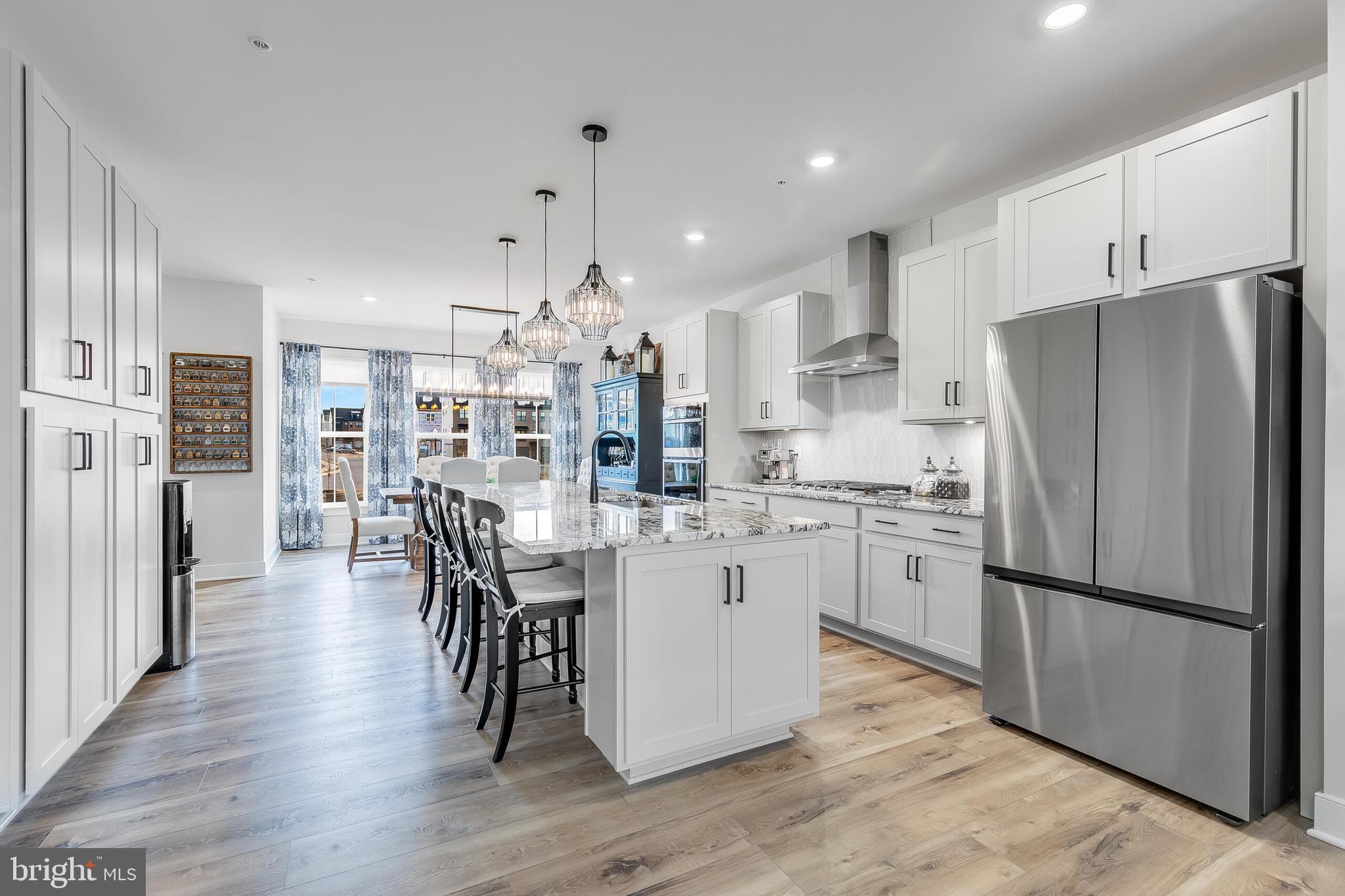 22796 Tawny Pine Sq