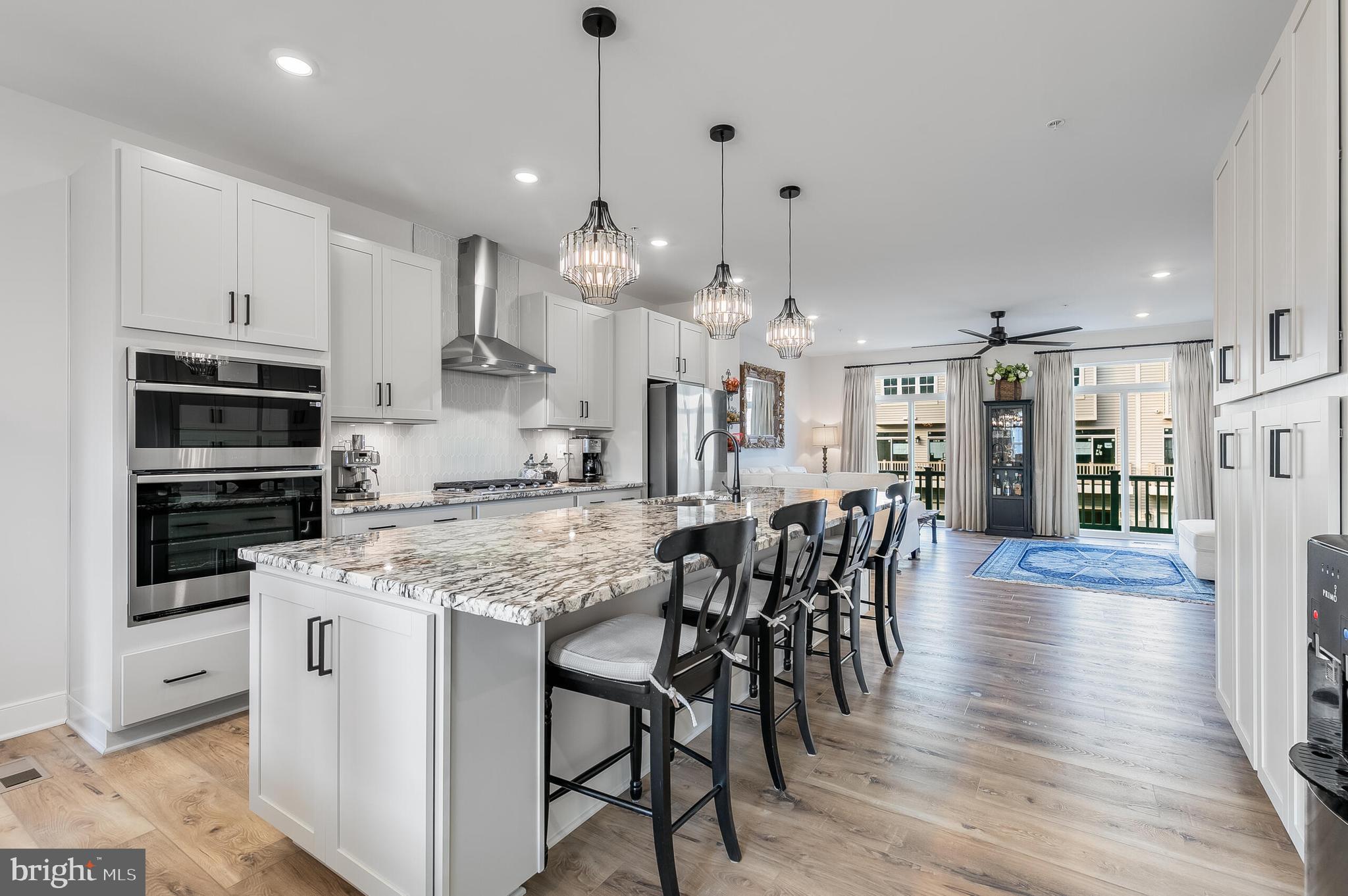 22796 Tawny Pine Sq