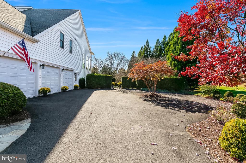 40747 LENAH RUN CIRCLE