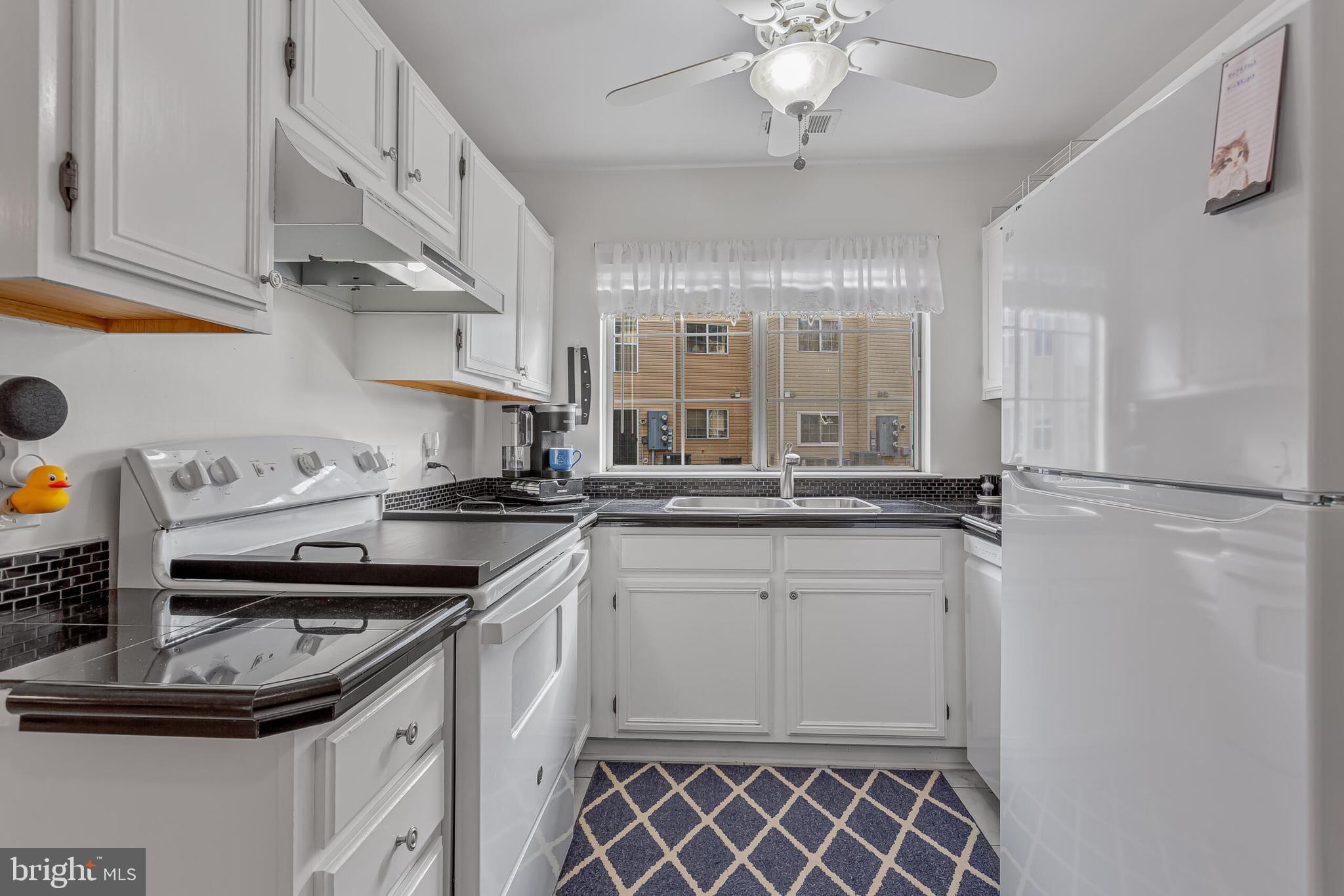 1130 HUNTMASTER TERRACE NE 102