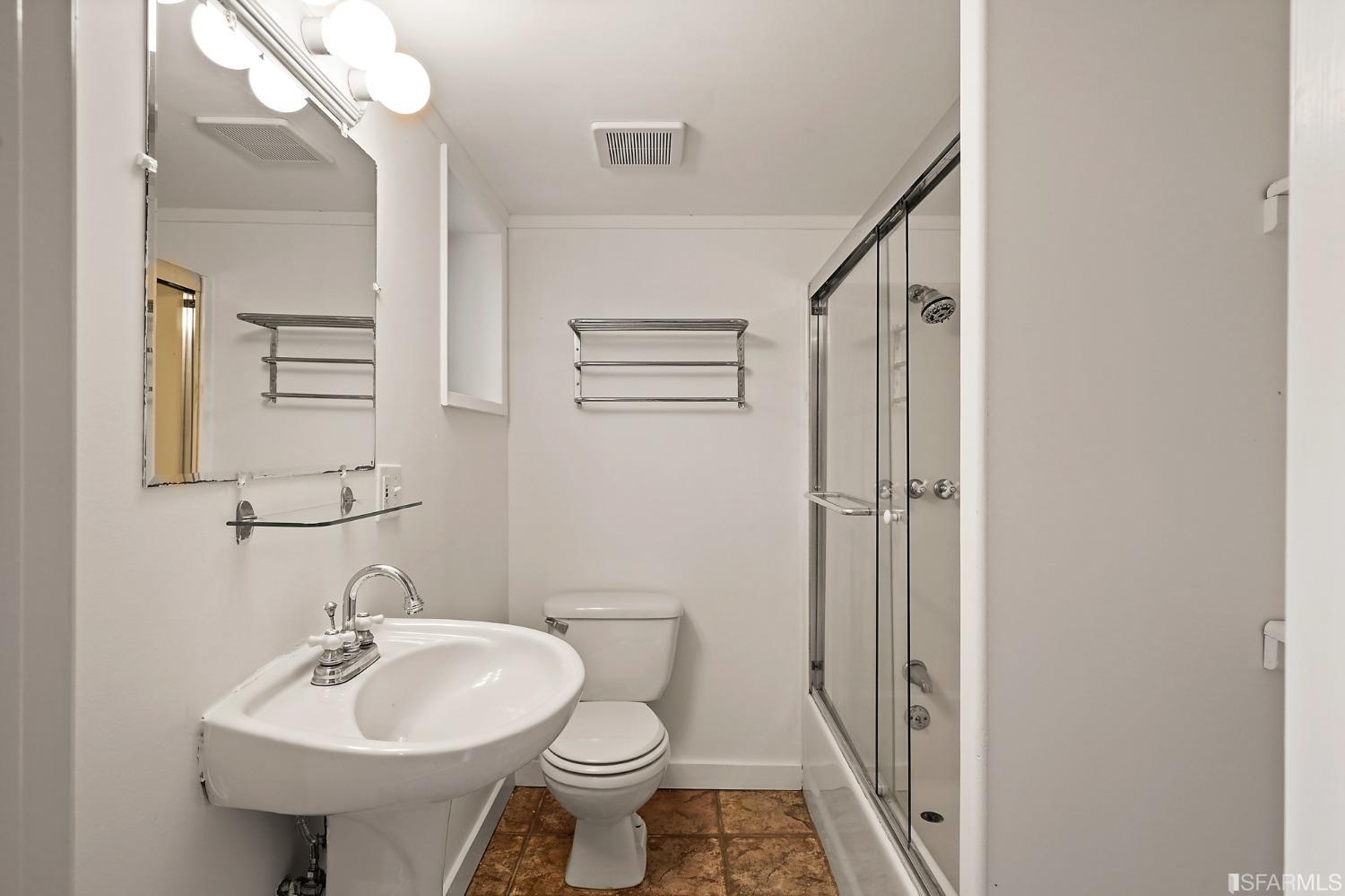 1258-1260 Chestnut Street