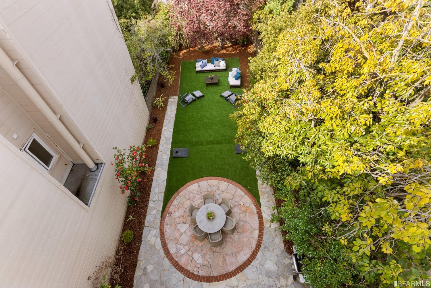 1258-1260 Chestnut Street