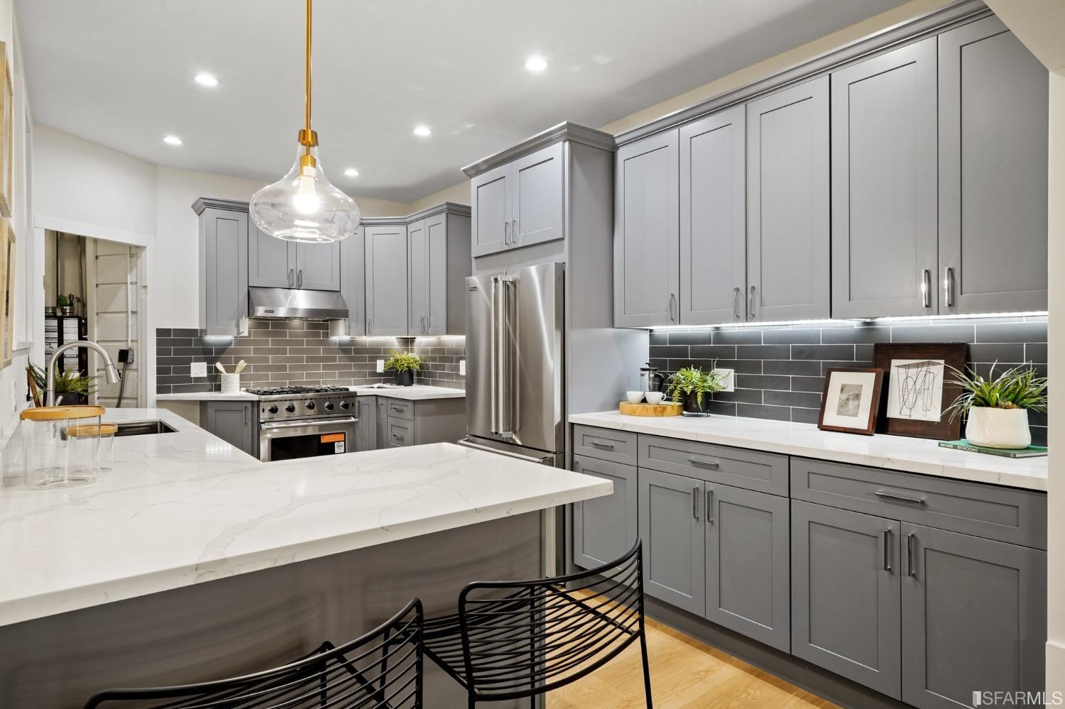 1258-1260 Chestnut Street