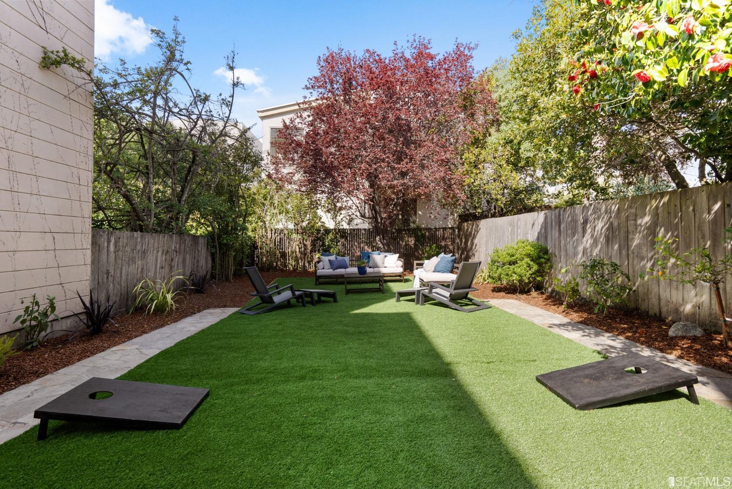 1258-1260 Chestnut Street