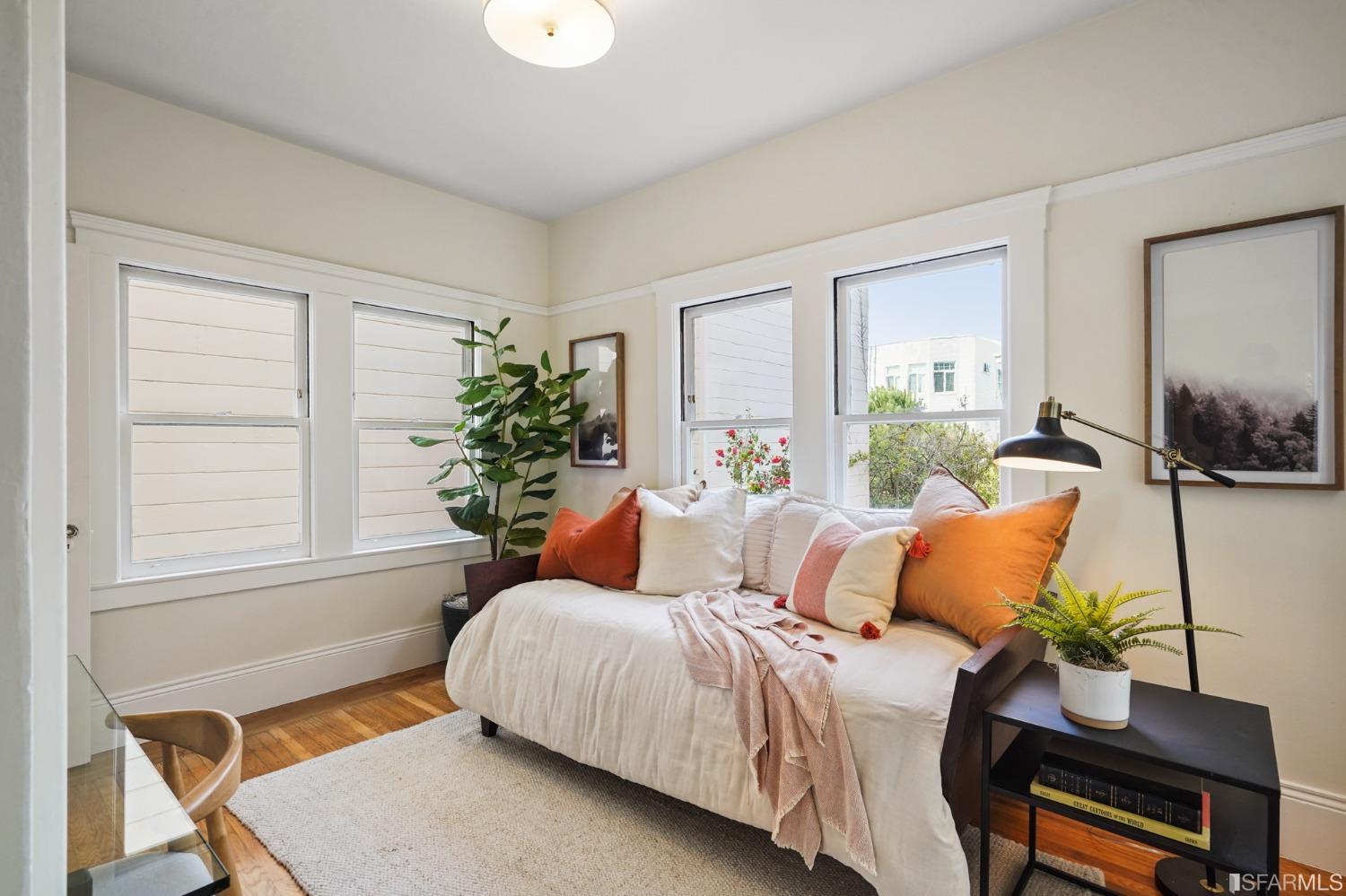 1258-1260 Chestnut Street