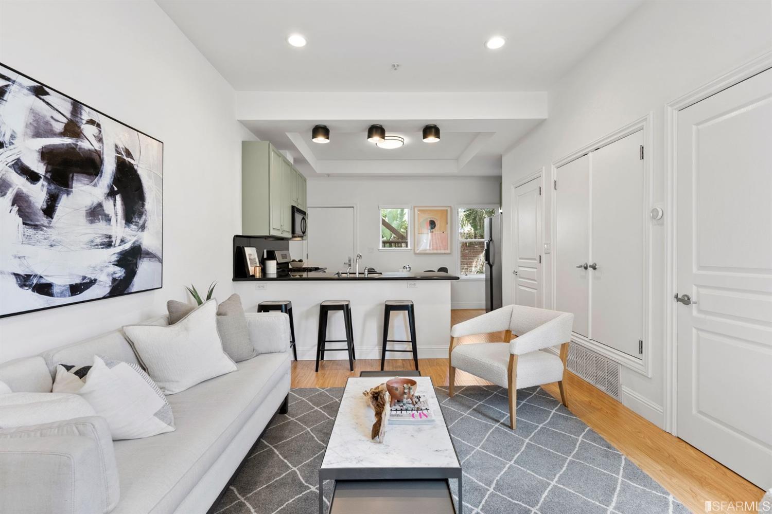 1337 Natoma Street Unit: 2