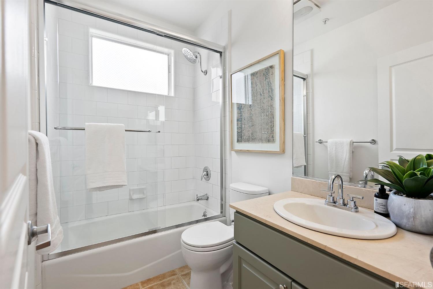 1337 Natoma Street Unit: 2