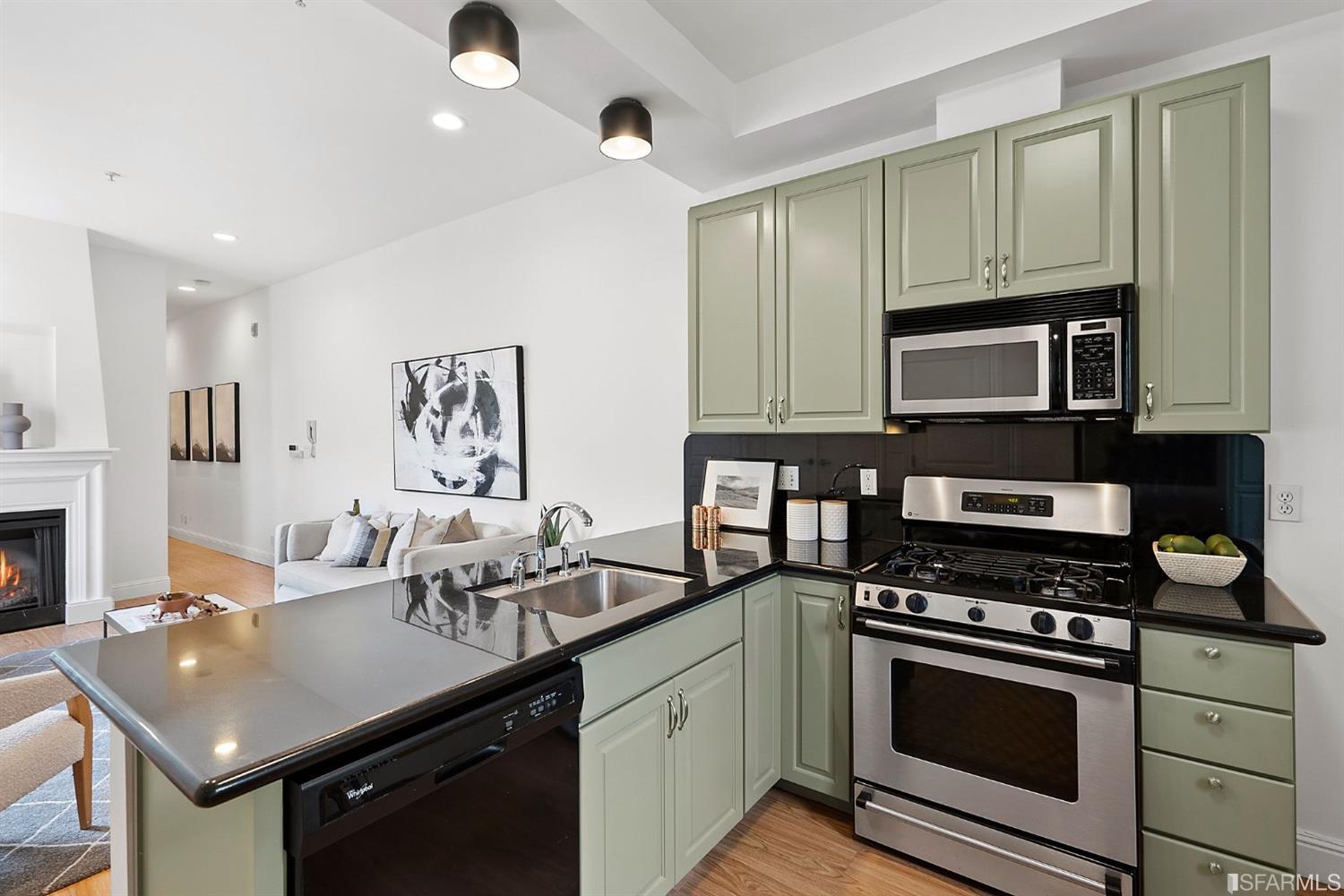 1337 Natoma Street Unit: 2