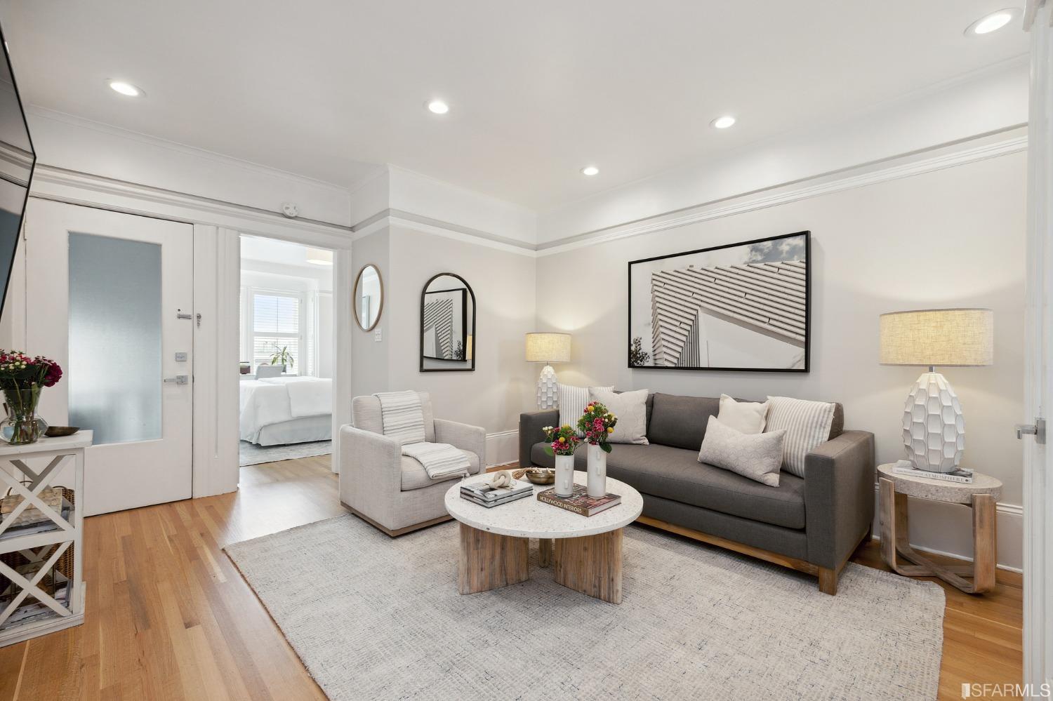 2556 Gough Street Unit: A