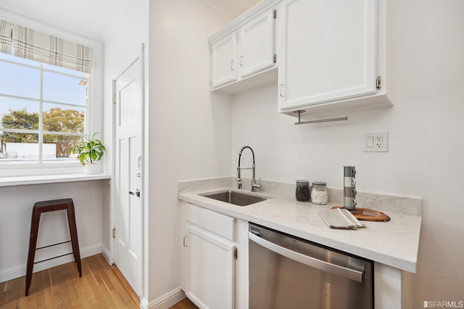 2556 Gough Street Unit: A