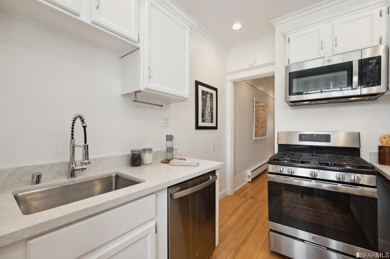 2556 Gough Street Unit: A
