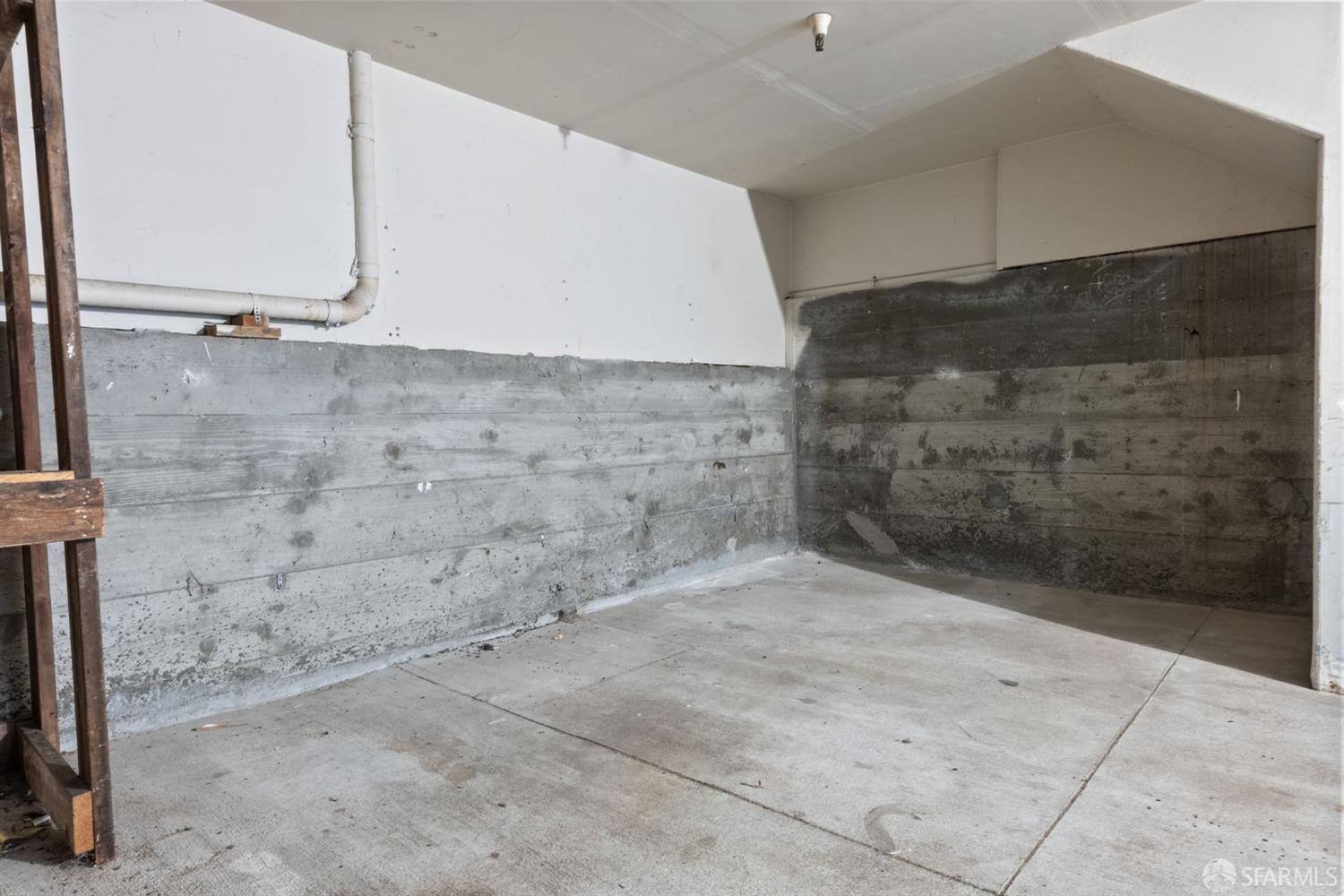 4040 Balboa Street Unit: 2