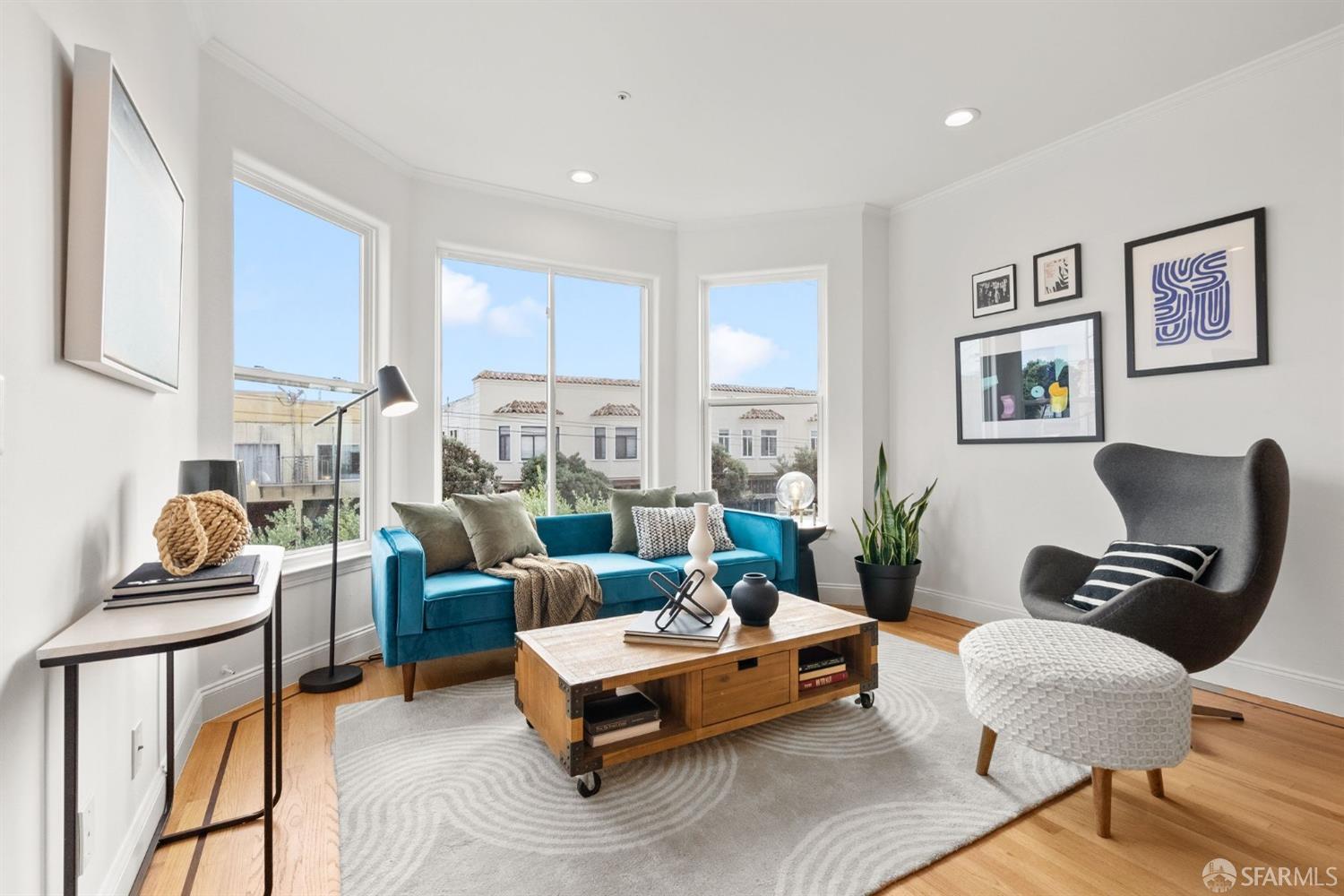 4040 Balboa Street Unit: 2