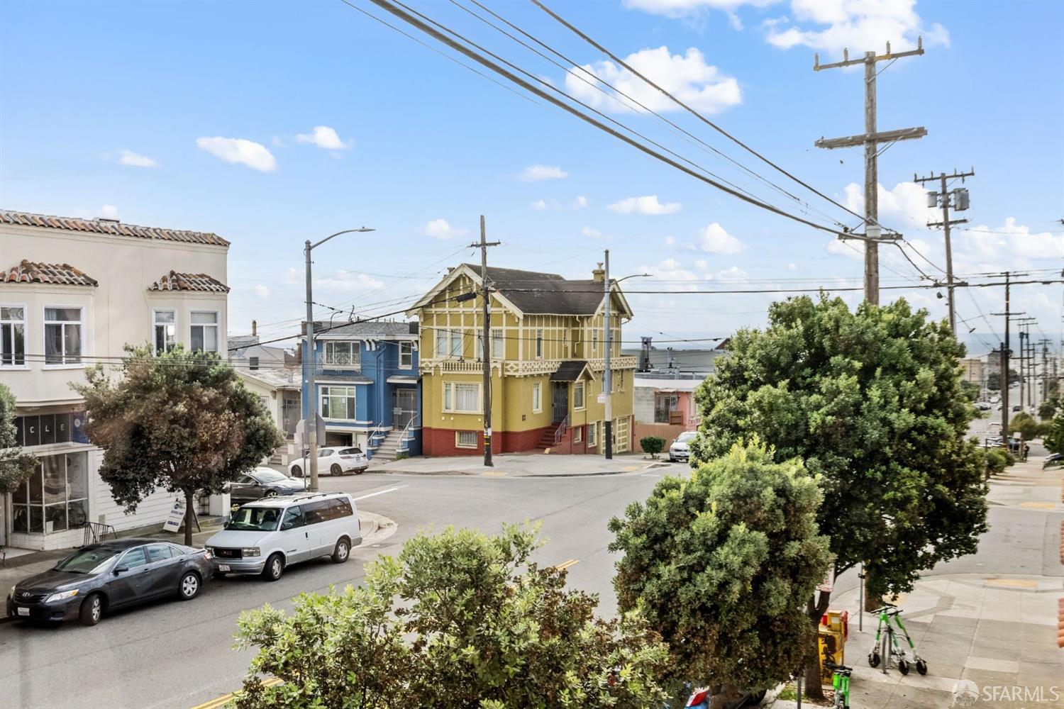 4040 Balboa Street Unit: 2