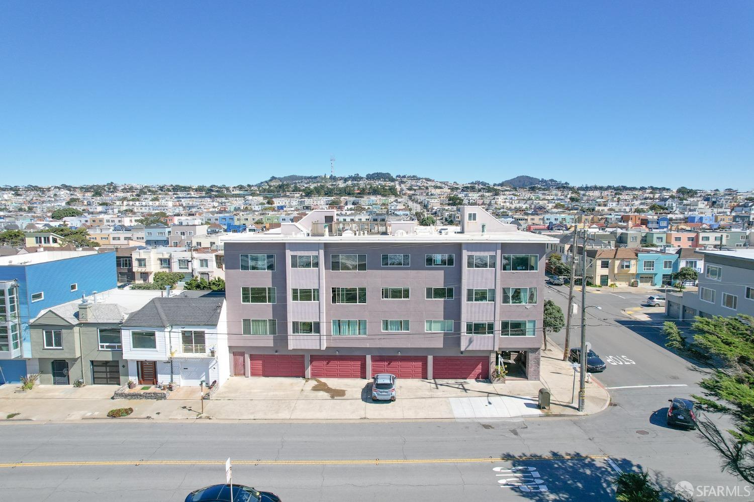 2090 Great Highway # 206