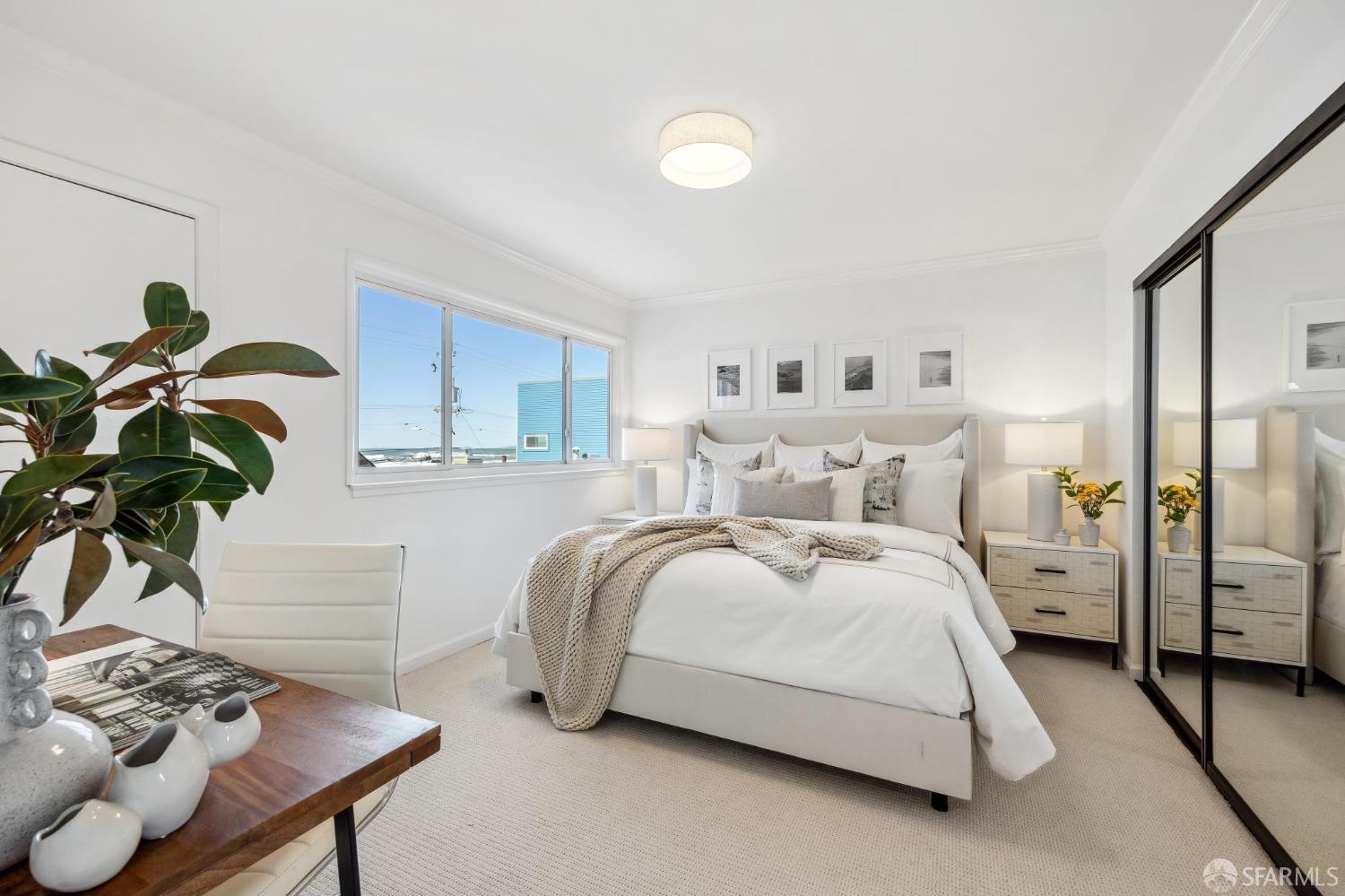 2090 Great Highway # 206