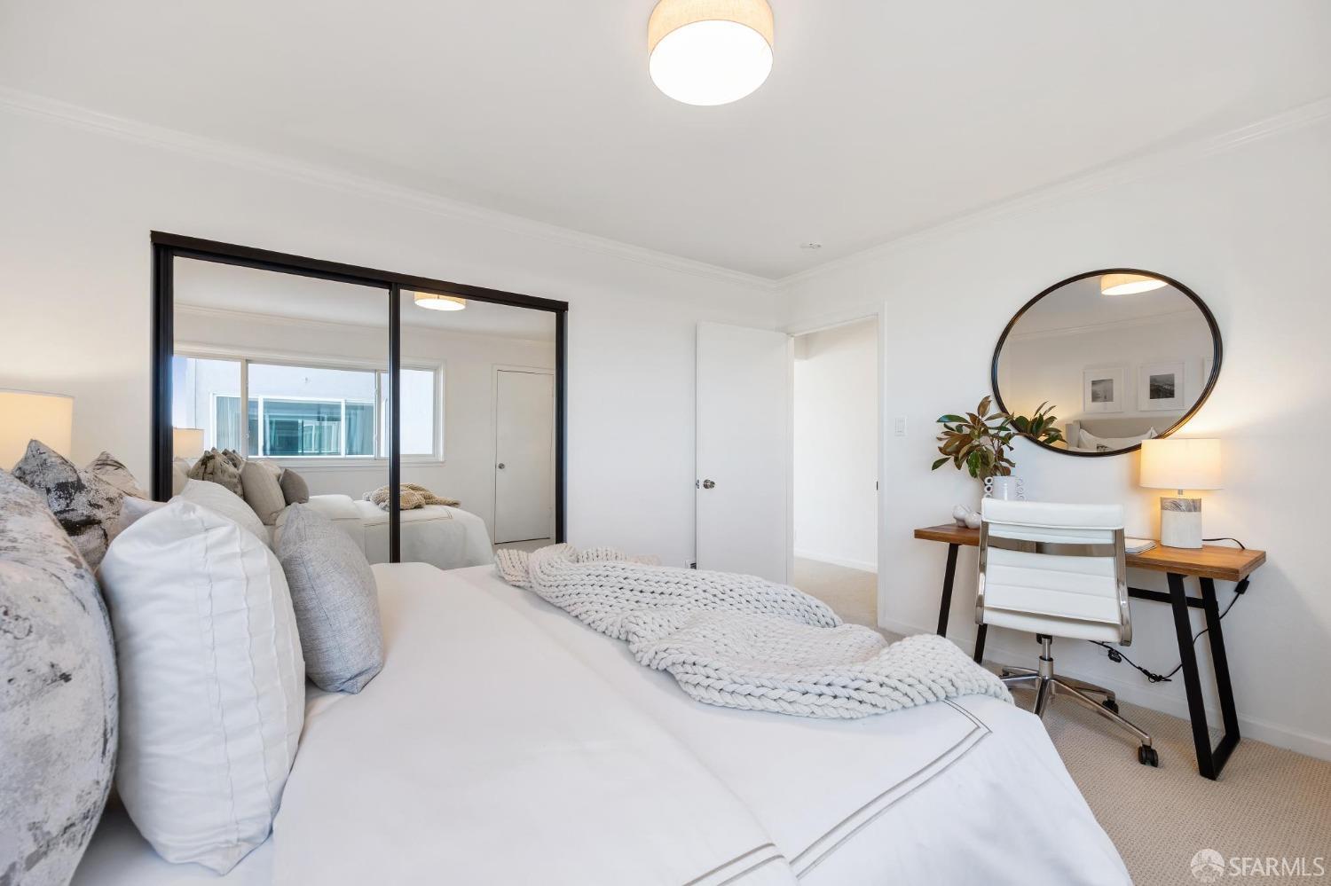 2090 Great Highway # 206